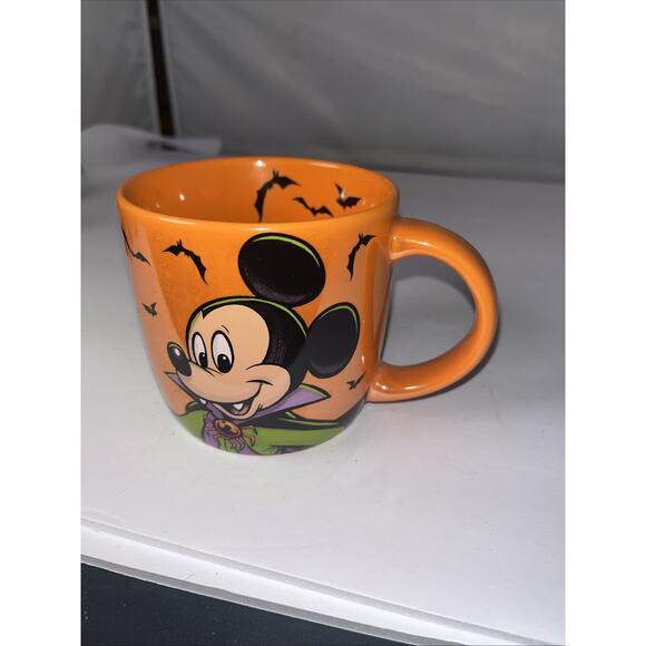 Rare Disneyland Halloween Mickey Mouse Vampire Boo To You Coffee Mug Cup Lustre - Picture 2 of 7